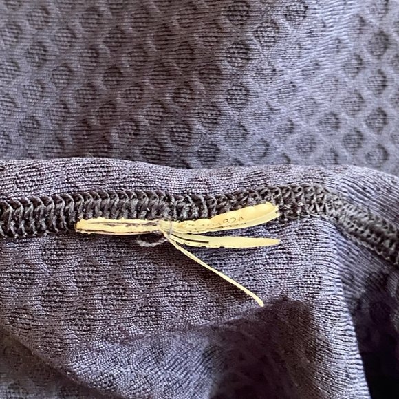 Patagonia Capaline Mid Weight Base Layer Zip Neck Size Large - Picture 8 of 9